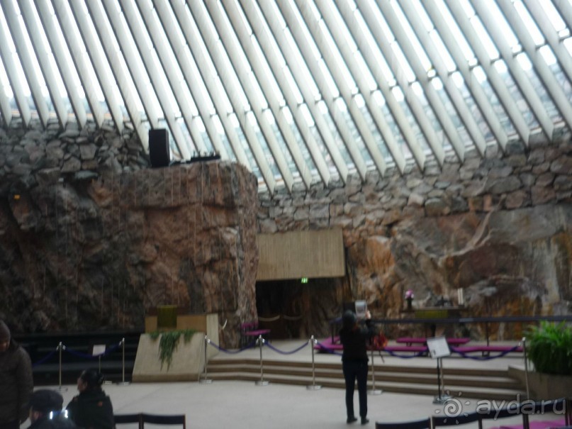 Церковь в скале