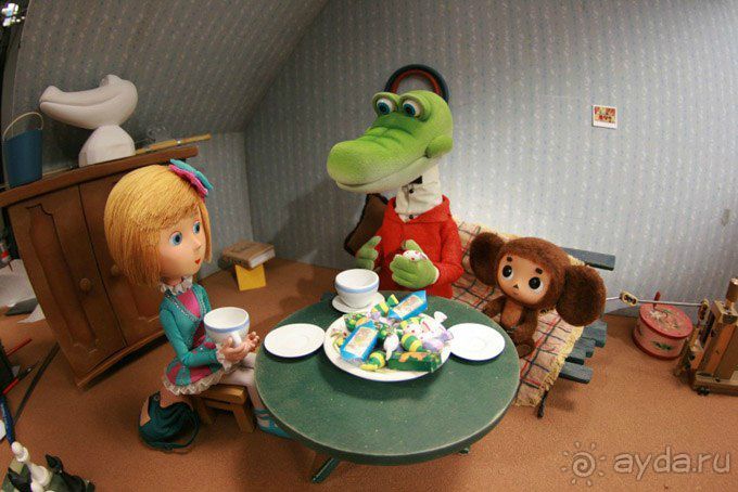 Российские города отмечают День Рождения Чебурашки!