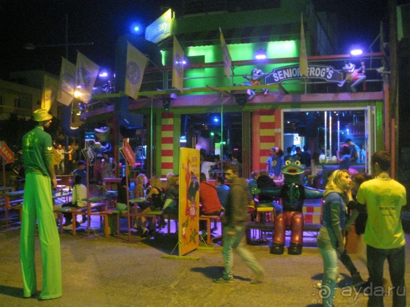 Двое мужчин в Айя-Напе