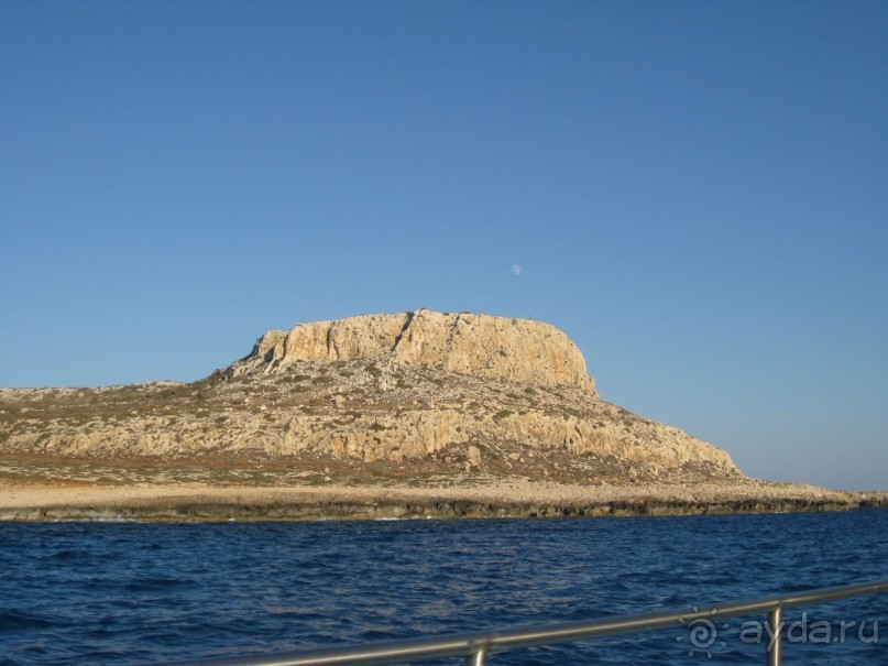 Двое мужчин в Айя-Напе