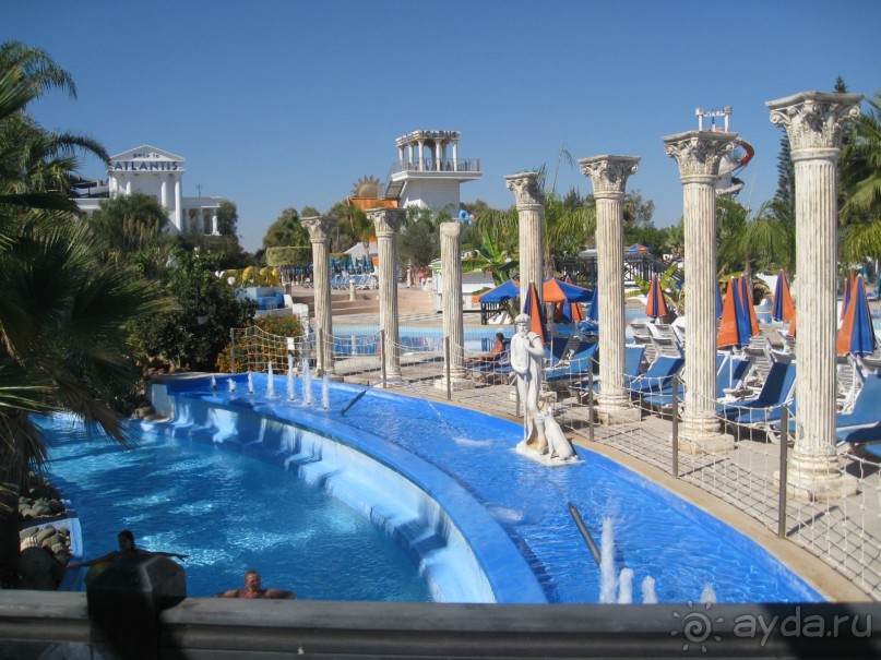 Двое мужчин в Айя-Напе