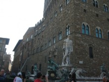 На "белые ночи" в Италию через Лондон и Ригу