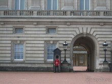 На "белые ночи" в Италию через Лондон и Ригу