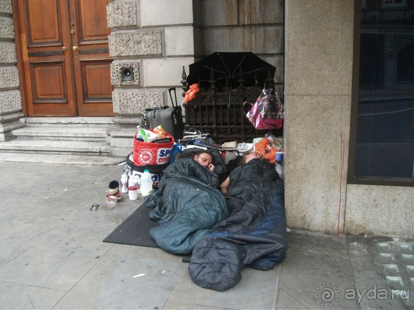 На "белые ночи" в Италию через Лондон и Ригу