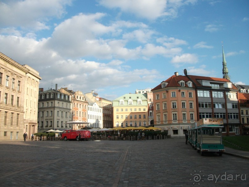 На "белые ночи" в Италию через Лондон и Ригу