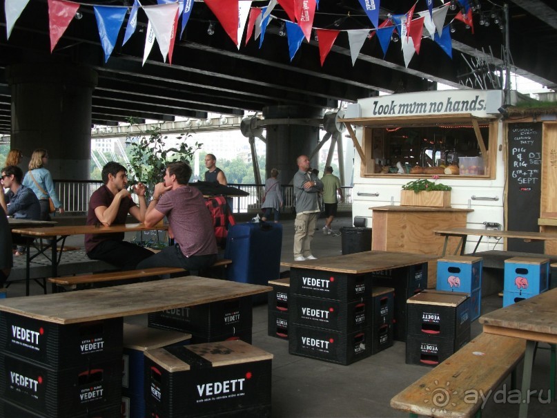 На "белые ночи" в Италию через Лондон и Ригу