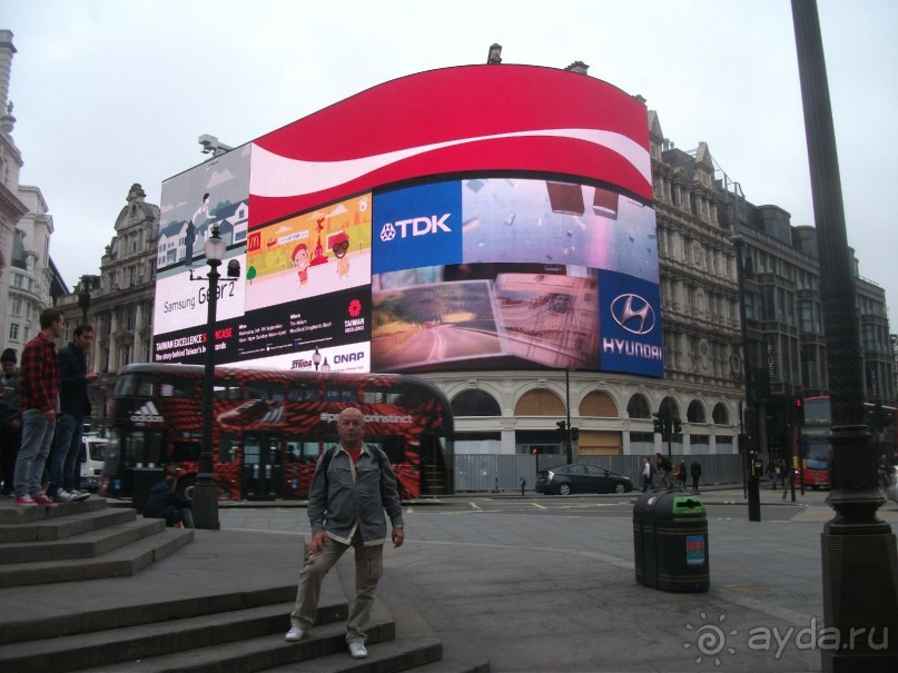 На "белые ночи" в Италию через Лондон и Ригу