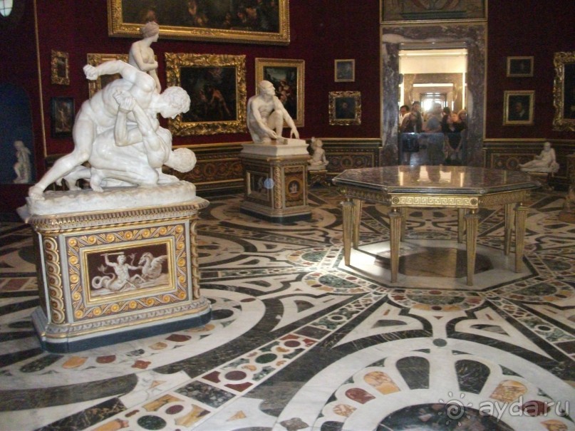 На "белые ночи" в Италию через Лондон и Ригу