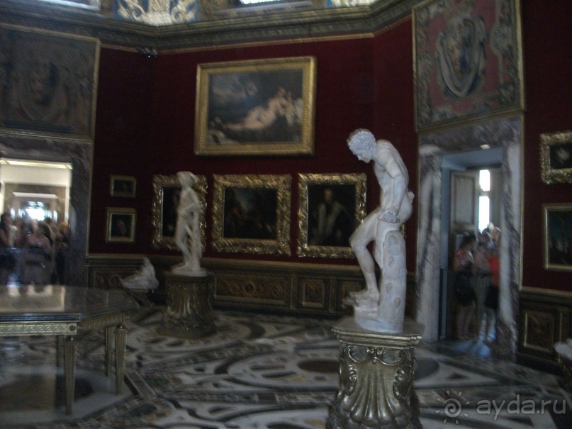 На "белые ночи" в Италию через Лондон и Ригу