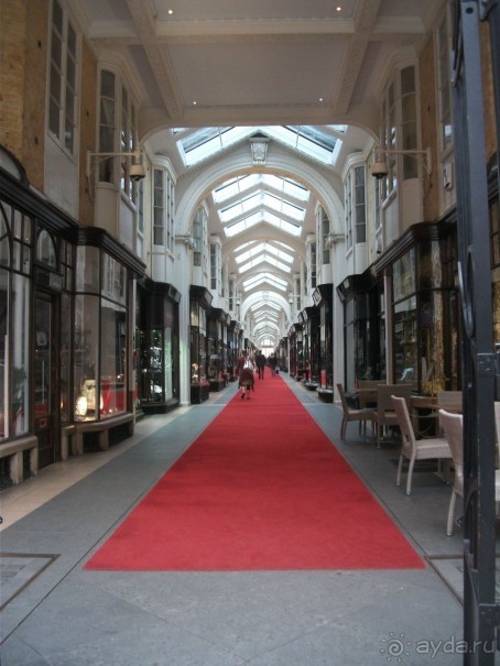 На "белые ночи" в Италию через Лондон и Ригу