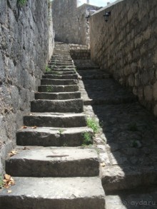 По Боке Которской