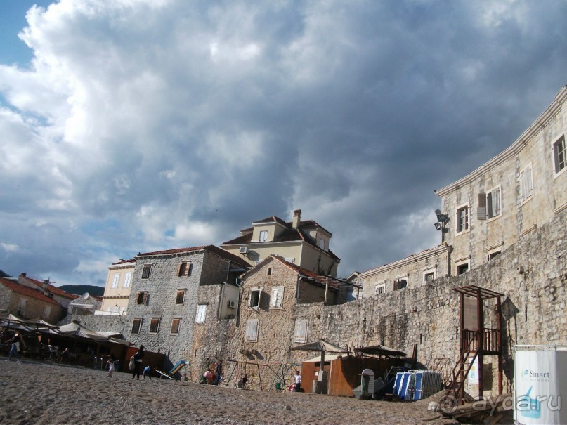 Знаменитые пляжи Черногории