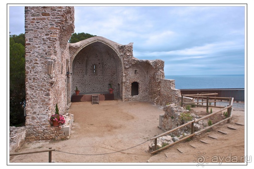 Испания. Как тусить в Тосса-де-Мар, если ты еще не стар?