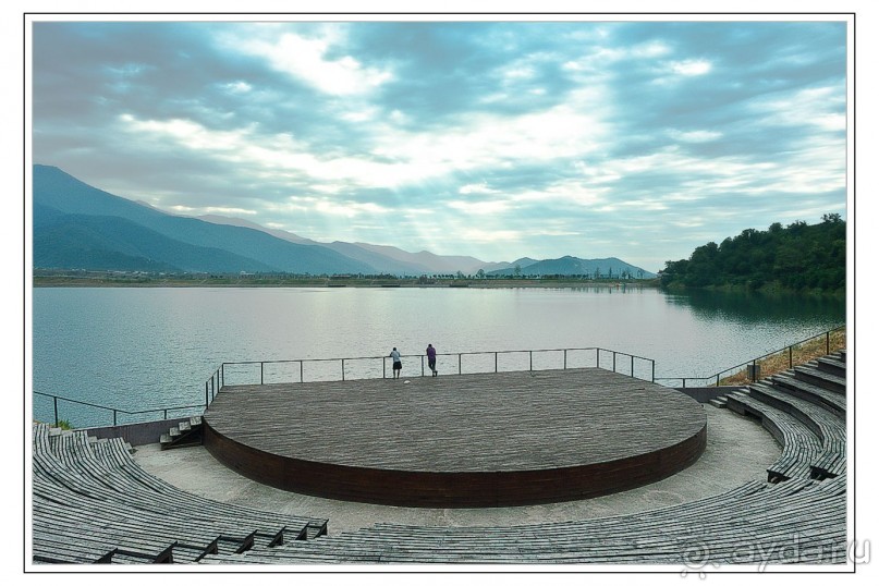 Грузия. О тонкостях забивания колышек при установке палатки