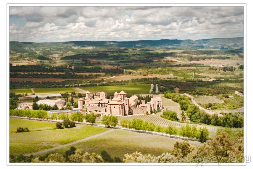 Испания. О Поблете и его кормильце турникете