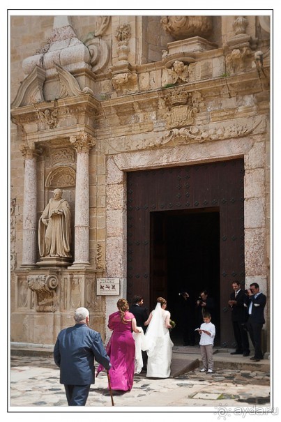 Испания. О Поблете и его кормильце турникете