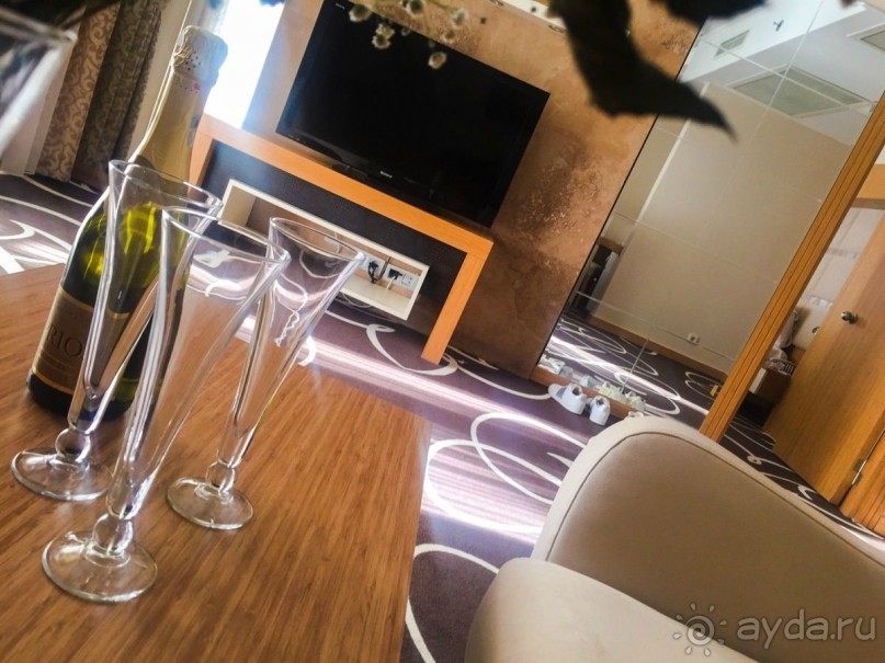  В НАПРАВЛЕНИИ ОСЕННЕГО «MainStream».