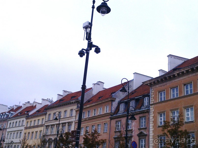 Барбакан и вокруг него