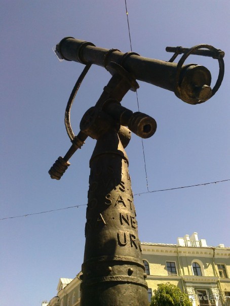 Звездочет, Астраном-Зорнік на Зорной пл. в Могилеве - это часы!!!