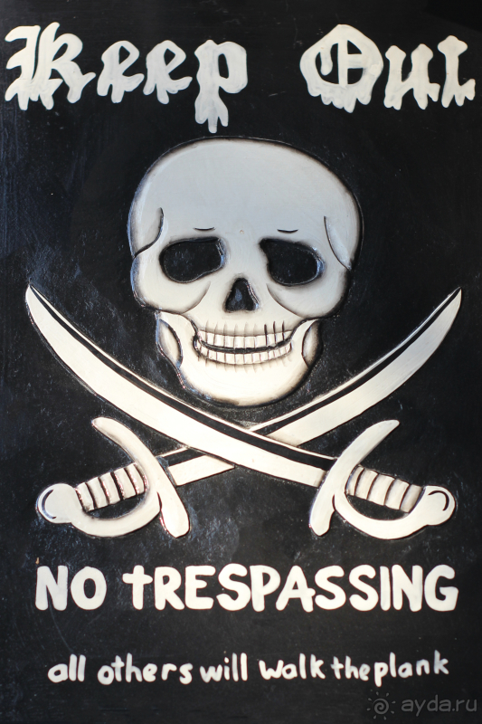 отель в пиратском стиле  Pirate`s Beach Club