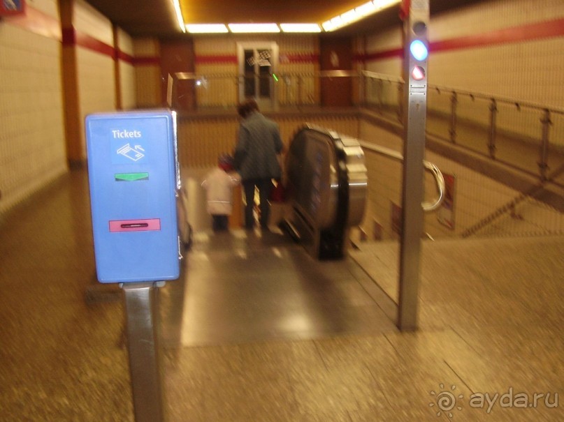 ВОТ ВМЕСТО КОНТРОЛЕРА. КОМПОСТИРУЙТЕ БИЛЕТ ОБЯЗАТЕЛЬНО!