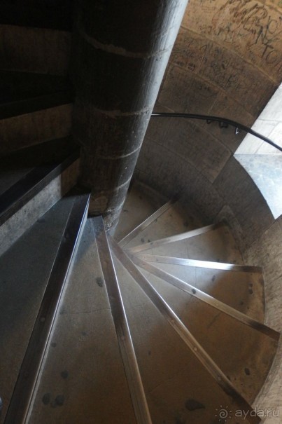 ВСЕГО 509 СТУПЕНЕЙ И ВЫ НА СМОТРОВОЙ ПЛОЩАДКЕ КЕЛЬНСКОГО СОБОРА