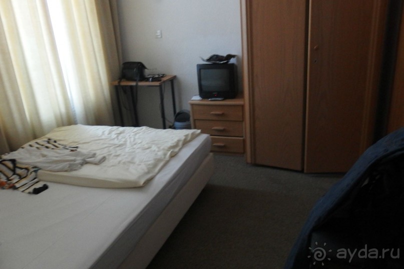 НОМЕР ОТЕЛЯ В КЁЛЬНЕ