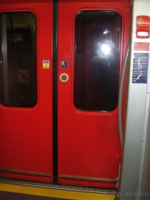 КНОПКА, ЧТОБЫ ОТКРЫТЬ ДВЕРЬ