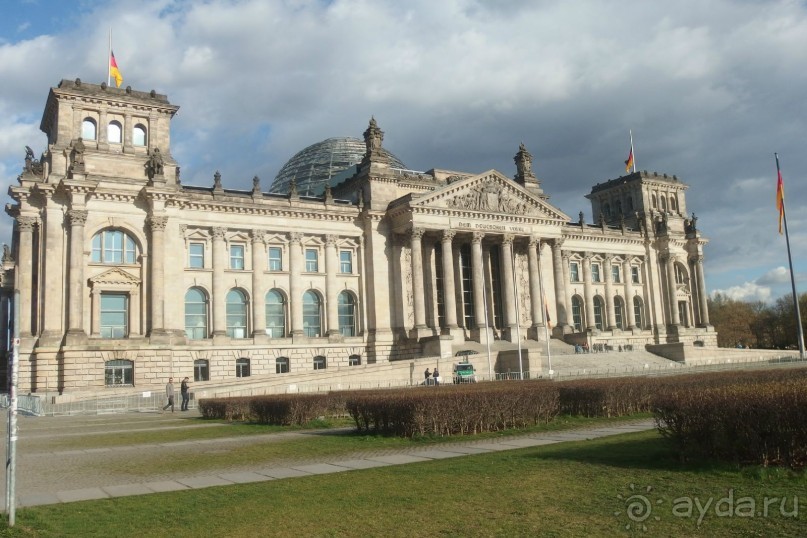 ЗДАНИЕ РЕЙХСТАГА В БЕРЛИНЕ