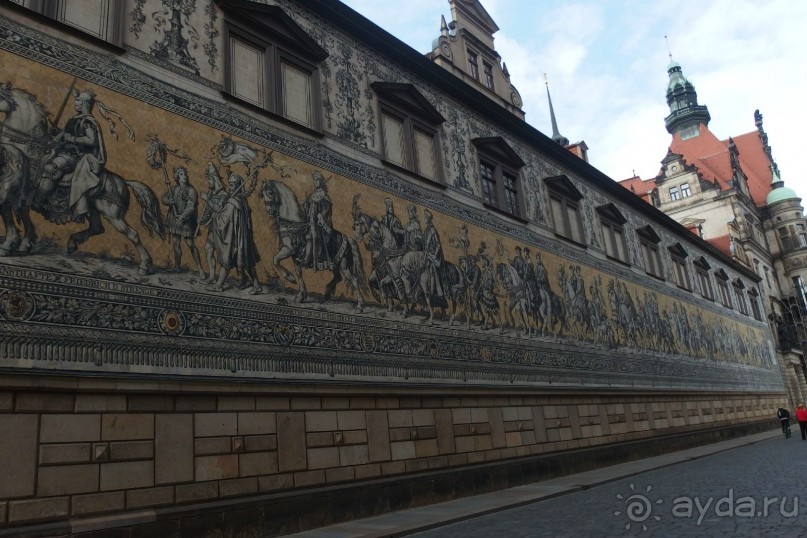 ПАННО "ШЕСТВИЕ КНЯЗЕЙ"