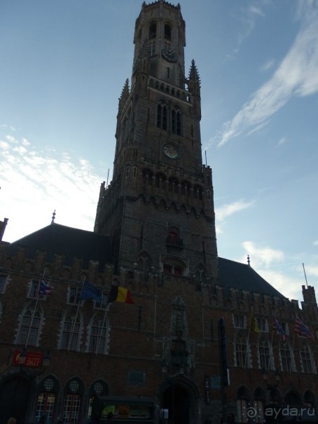 БАШНЯ БЕФФРУА  В БРЮГГЕ