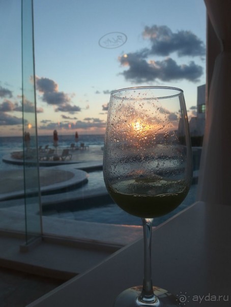 восход на завтраке в ресторане