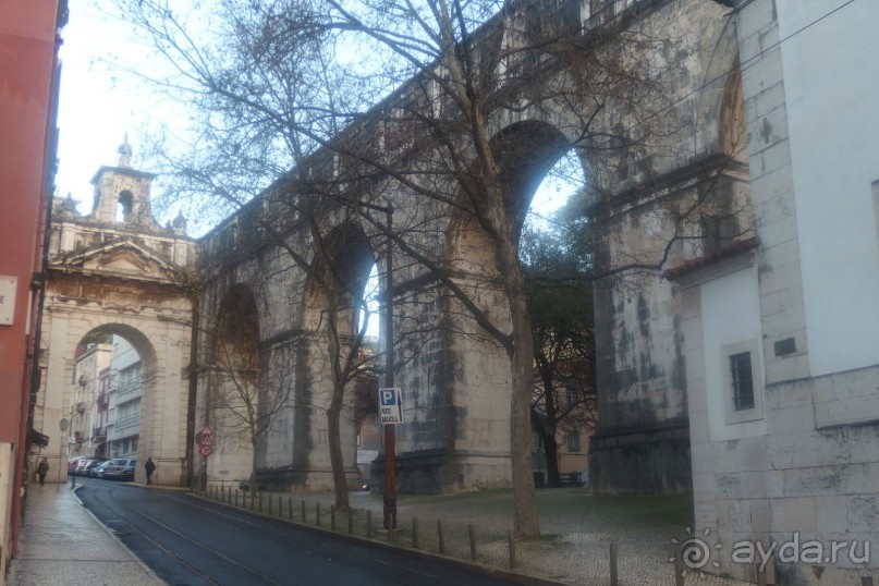 Часть многокилометрового акведука