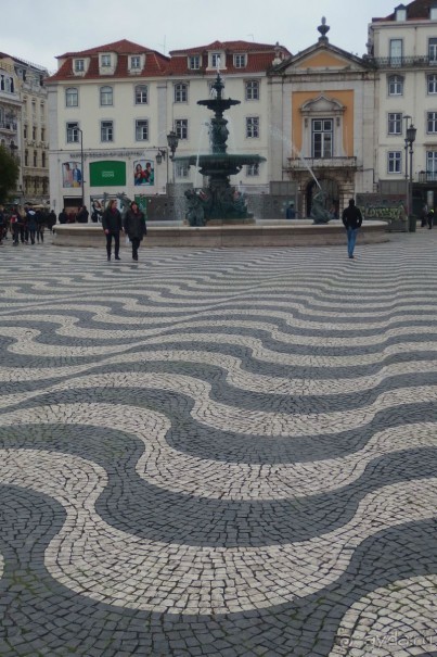 площадь Россиу