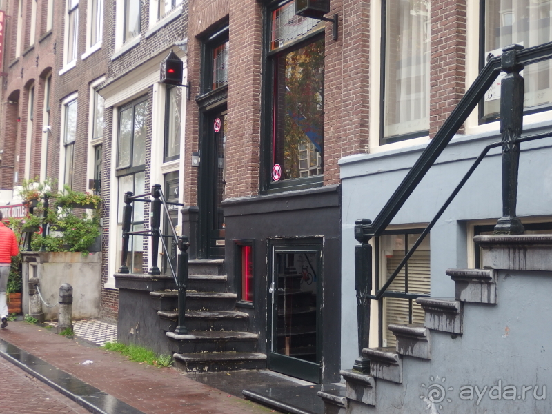 самостоятельно в Амстердам, Эйндховен, Утрехт.