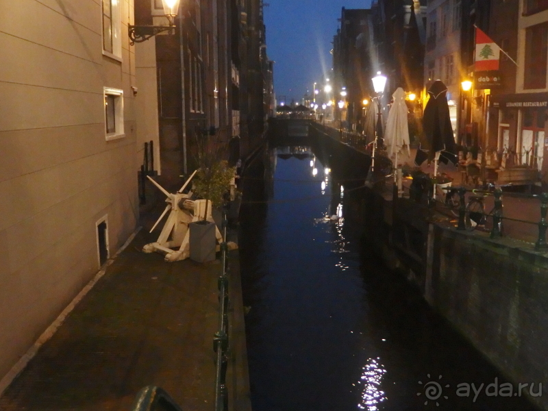 самостоятельно в Амстердам, Эйндховен, Утрехт.