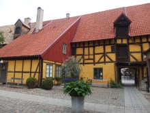 Альбом отзыва "Самостоятельно в Мальмё."