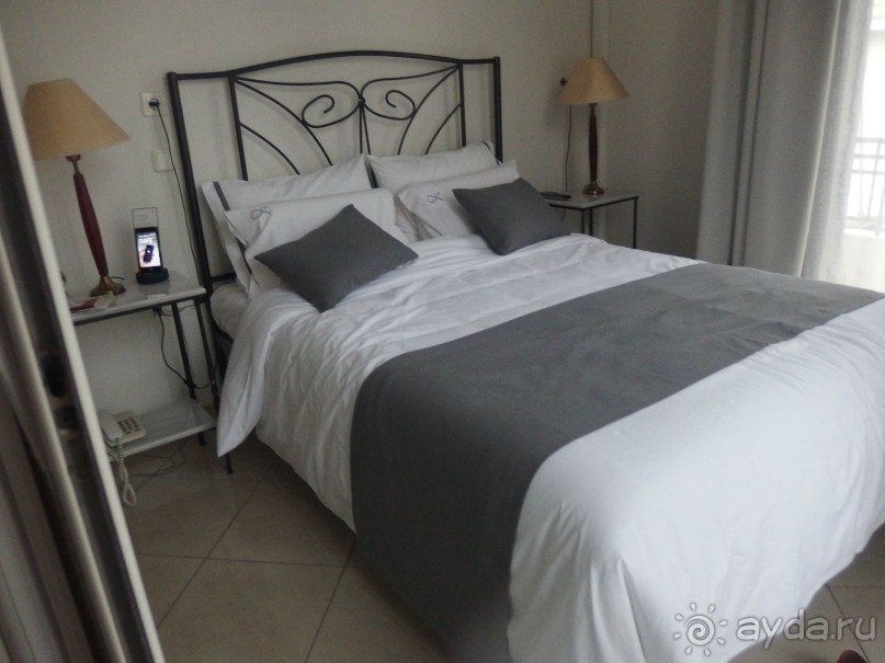 Альбом отзыва "Самостоятельно в Грецию. Афины."