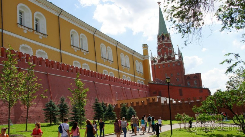 Стены и башни Московского Кремля: от Боровицкой до Царской