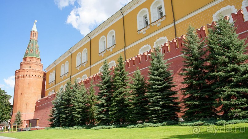 Стены и башни Московского Кремля: от Боровицкой до Царской