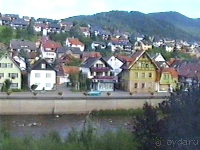 Впервые на машине в Германию с овчаркой: Поселение в Вайсенбахе недалеко от Карлсруэ