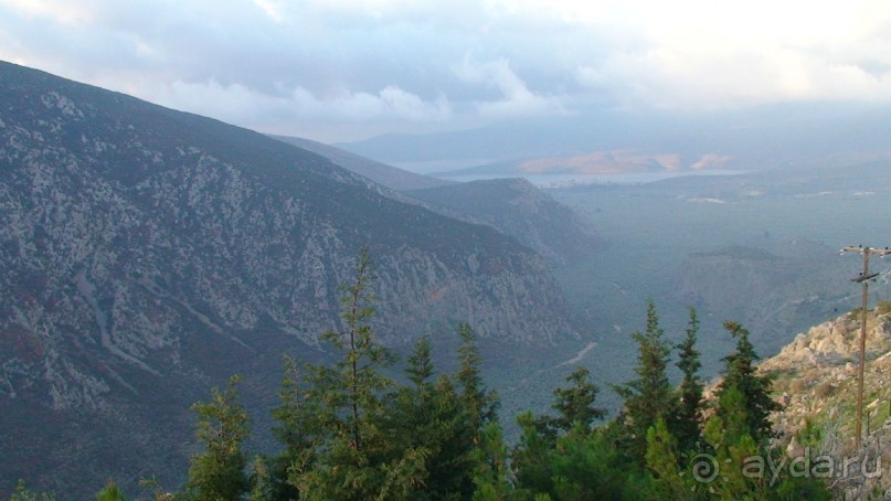 Альбом отзыва "Греция часть 12: Не древние - современные Дельфы"