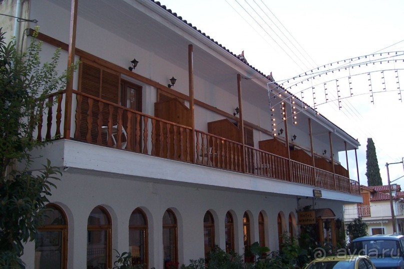 Греция часть 12: Не древние - современные Дельфы