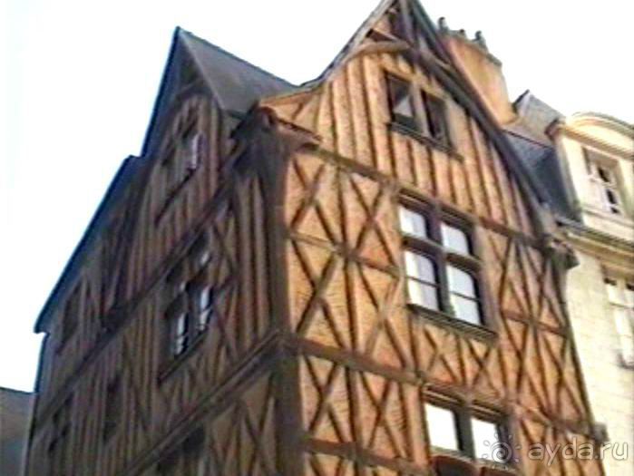 Орлеан, Тур и замки Луары