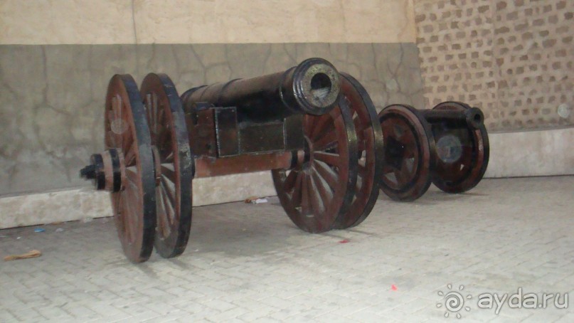 Эмираты в декабре: часть 4. Прогулки по Шардже 