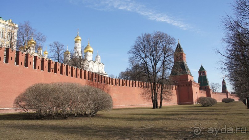Стены и башни Московского Кремля: от Спасской до Водовзводной
