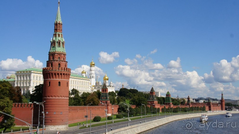 Стены и башни Московского Кремля: от Спасской до Водовзводной