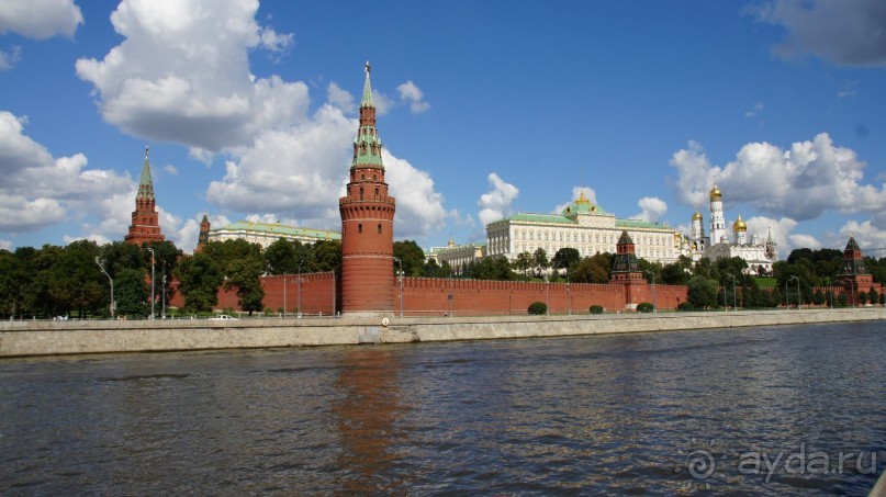 Стены и башни Московского Кремля: от Спасской до Водовзводной