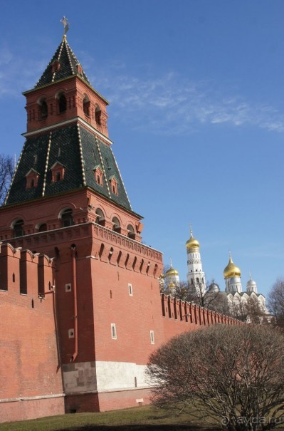 Стены и башни Московского Кремля: от Спасской до Водовзводной