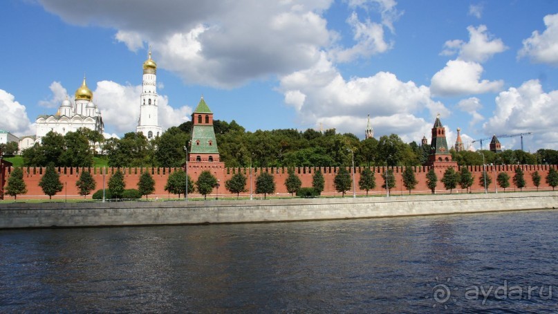 Стены и башни Московского Кремля: от Спасской до Водовзводной